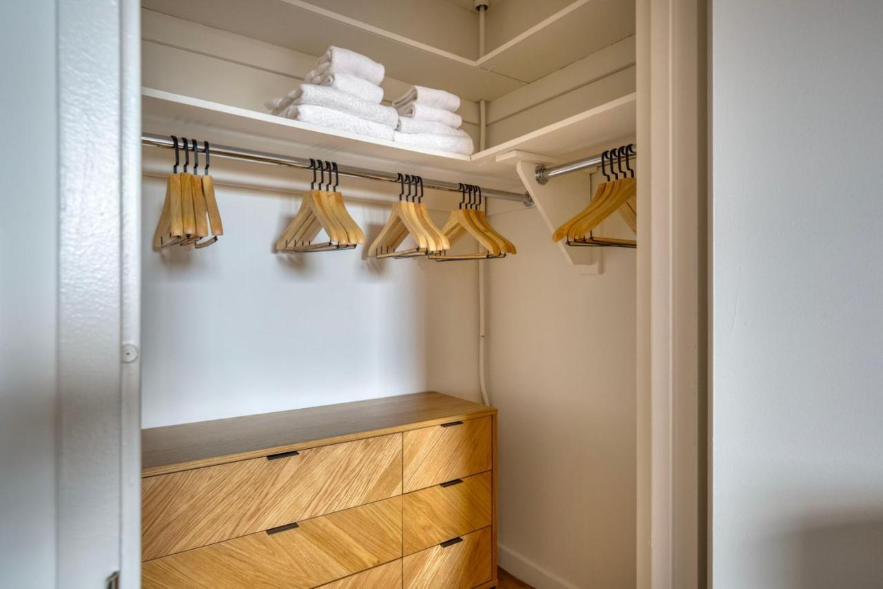 Ues 2br W Elevator Doorman Nr Transportation Nyc-1297 Pangsapuri New York