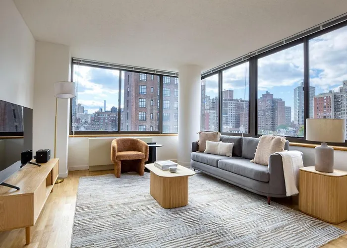 Ues 2Br W Elevator Doorman Nr Transportation Nyc-1297