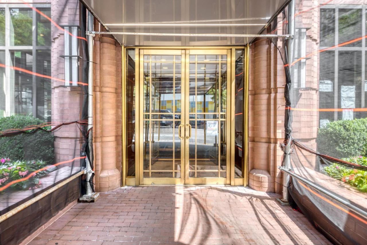 Ues 2br W Elevator Doorman Nr Transportation Nyc-1297 * New York