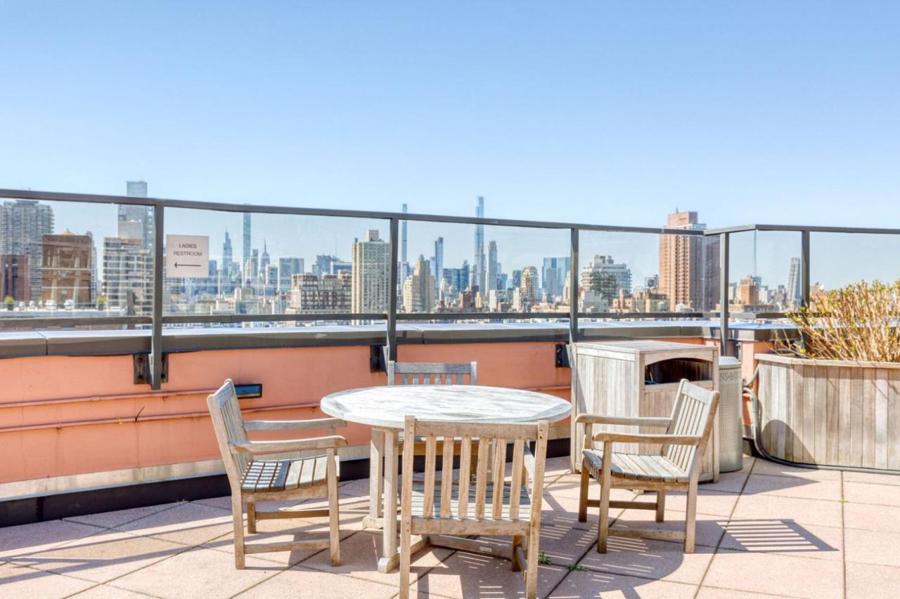 Apartment Ues 2br W Elevator Doorman Nr Transportation Nyc-1297 New York