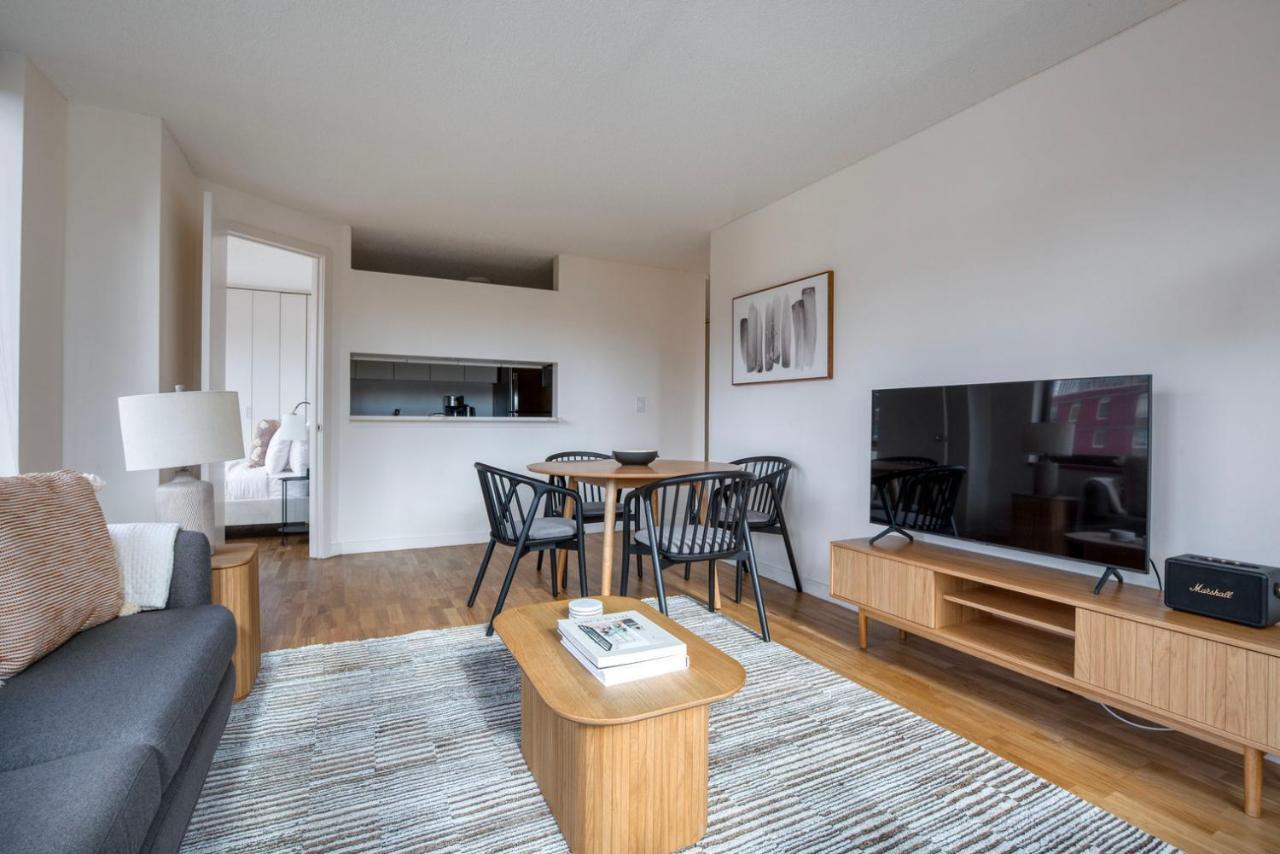 Apartment Ues 2br W Elevator Doorman Nr Transportation Nyc-1297