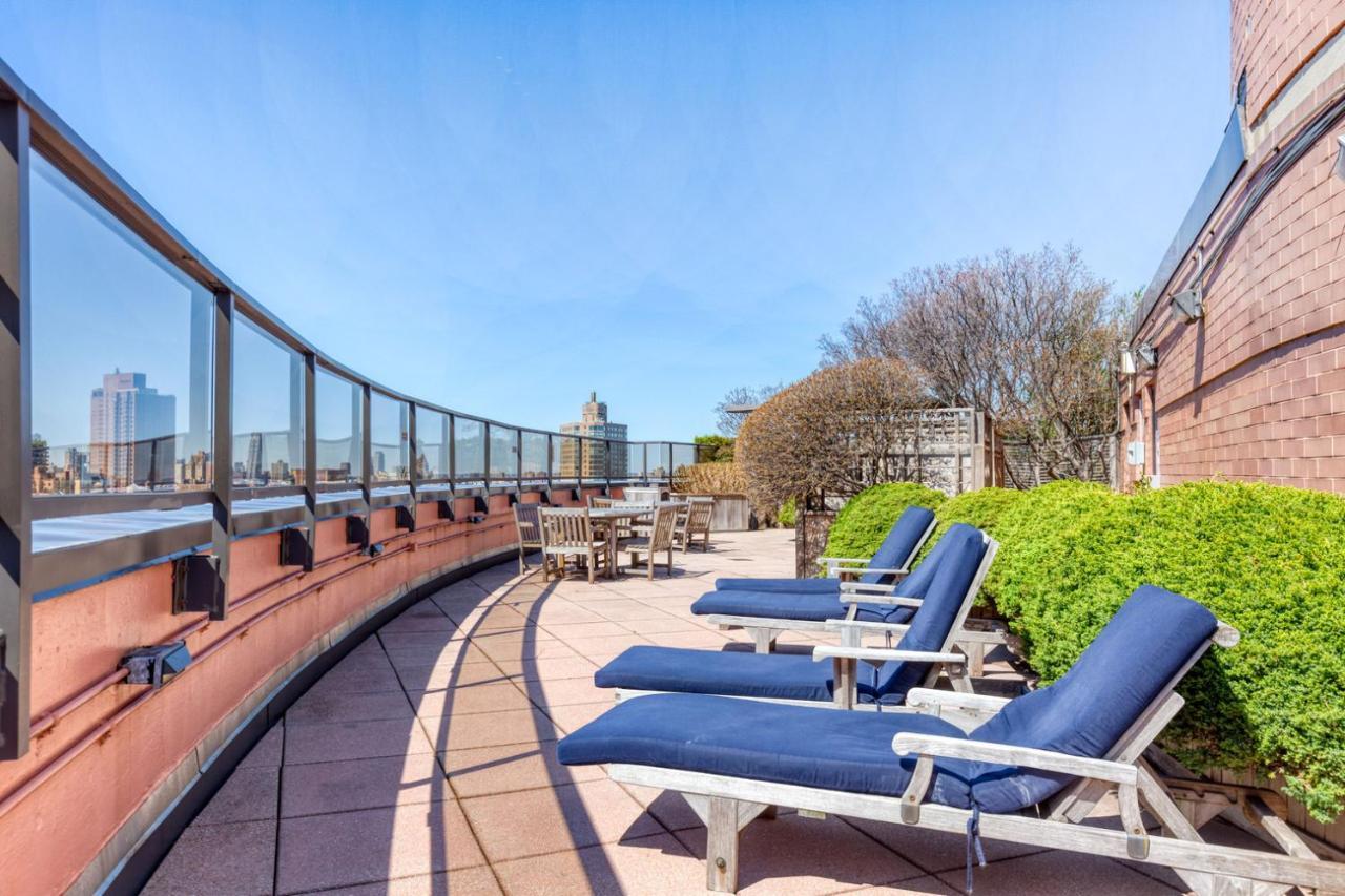 Apartment Ues 2br W Elevator Doorman Nr Transportation Nyc-1297 *